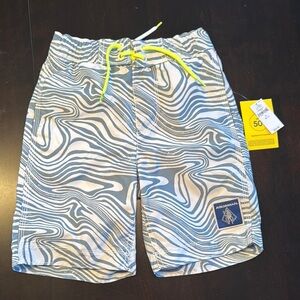GAP Gray and White Swim Trunks with Wave Pattern